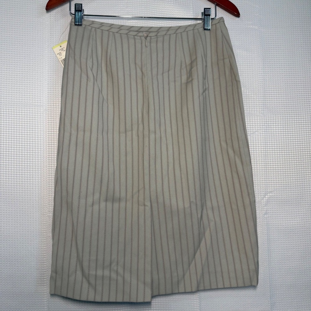 Kasper Skirt Suit 4 Gray Pink Pinstripe Ribbon Trim Blazer and Skirt Set‎ - Picture 3 of 11